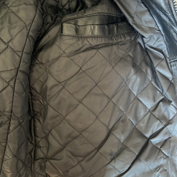 Woman’s Harley-Davidson leather motorcycle jacket - Picture 8 of 10